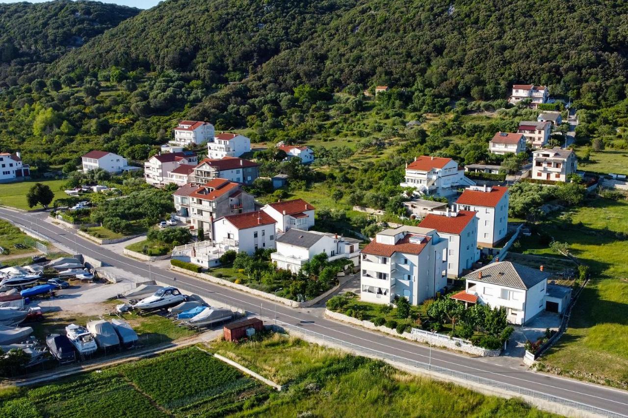 Apartman Belisima Deluxe 수페타르스카 드라가 외부 사진